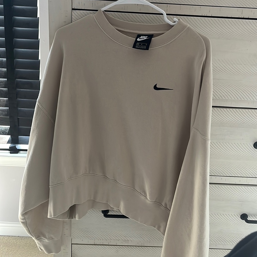 nike crewneck